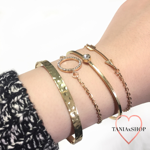 3/$20 Gold Arrow Bracelet Set - Picture 2 of 4